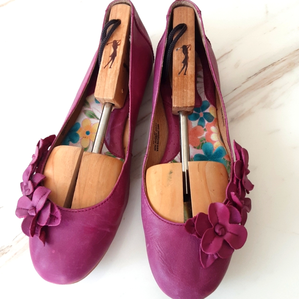 BORN Pink Leather Flower Ballet Flats Sz 10 - Picture 3 of 11